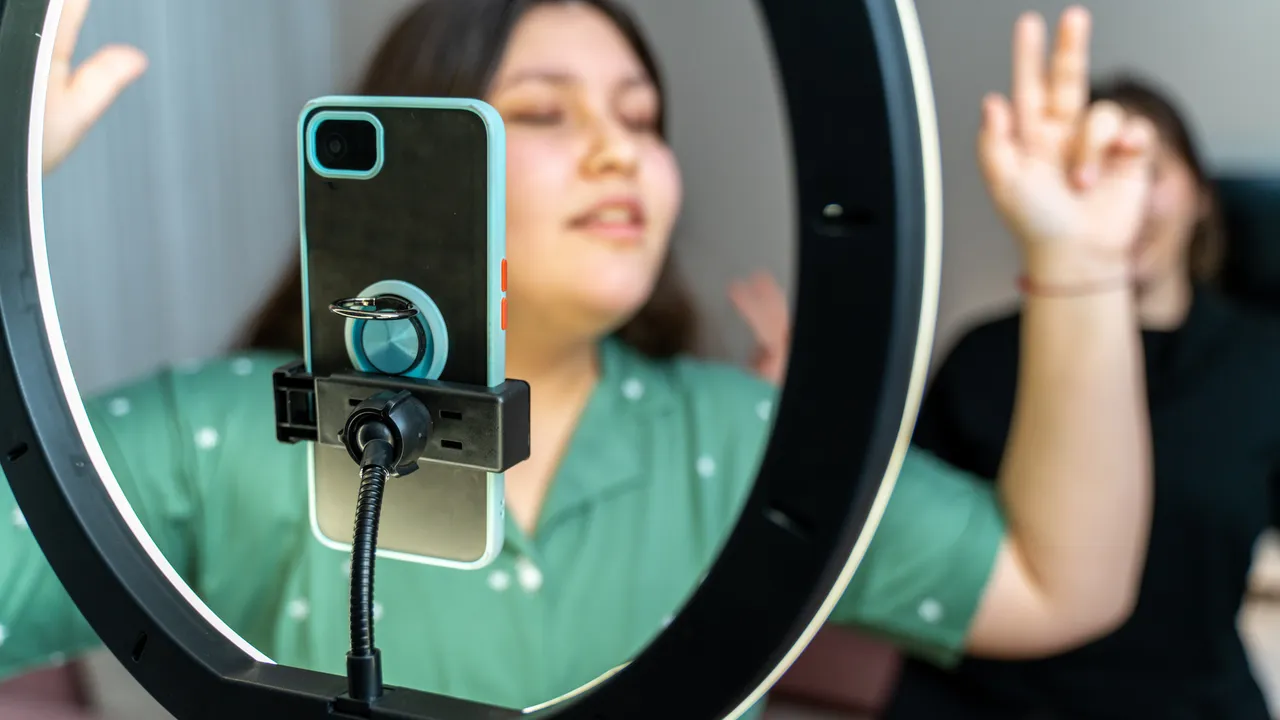 Vine regresa en forma de "Divine" y es totalmente anti-IA