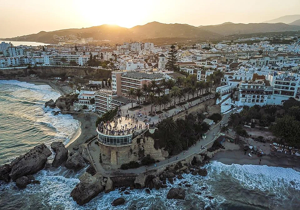 Empresarios de Nerja denuncian dificultades para encontrar trabajadores por la falta de vivienda