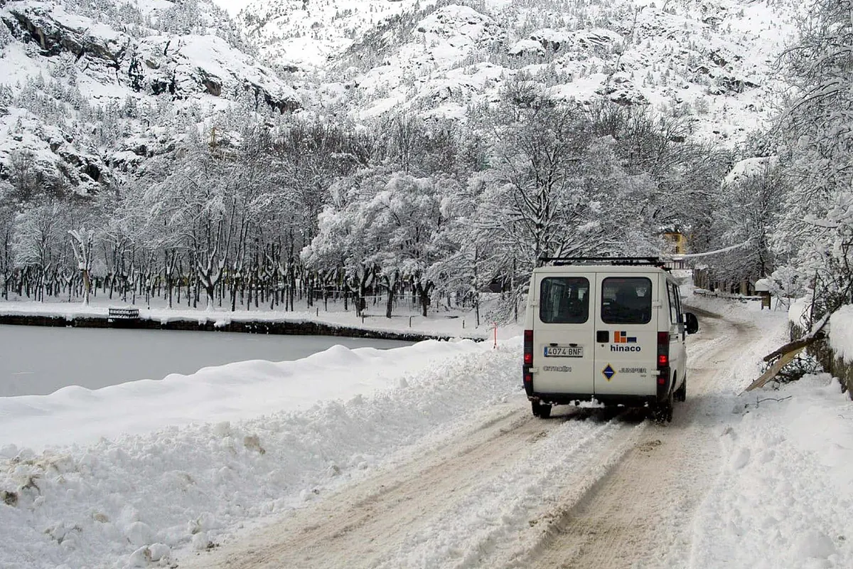 Mueren dos personas, otra resulta herida y una cuarta está desaparecida por un alud de nieve cerca de Panticosa