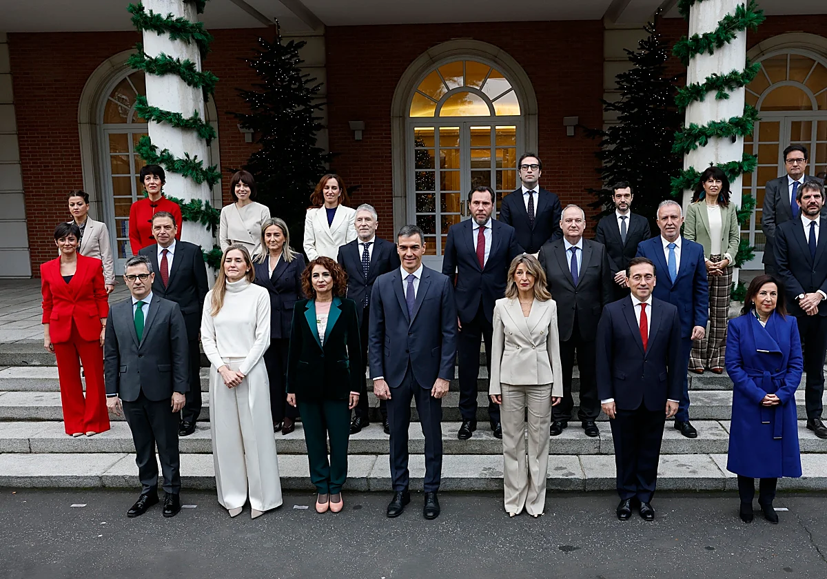 Sánchez busca mantener a flote al Gobierno con nuevas medidas que no requieran del Parlamento