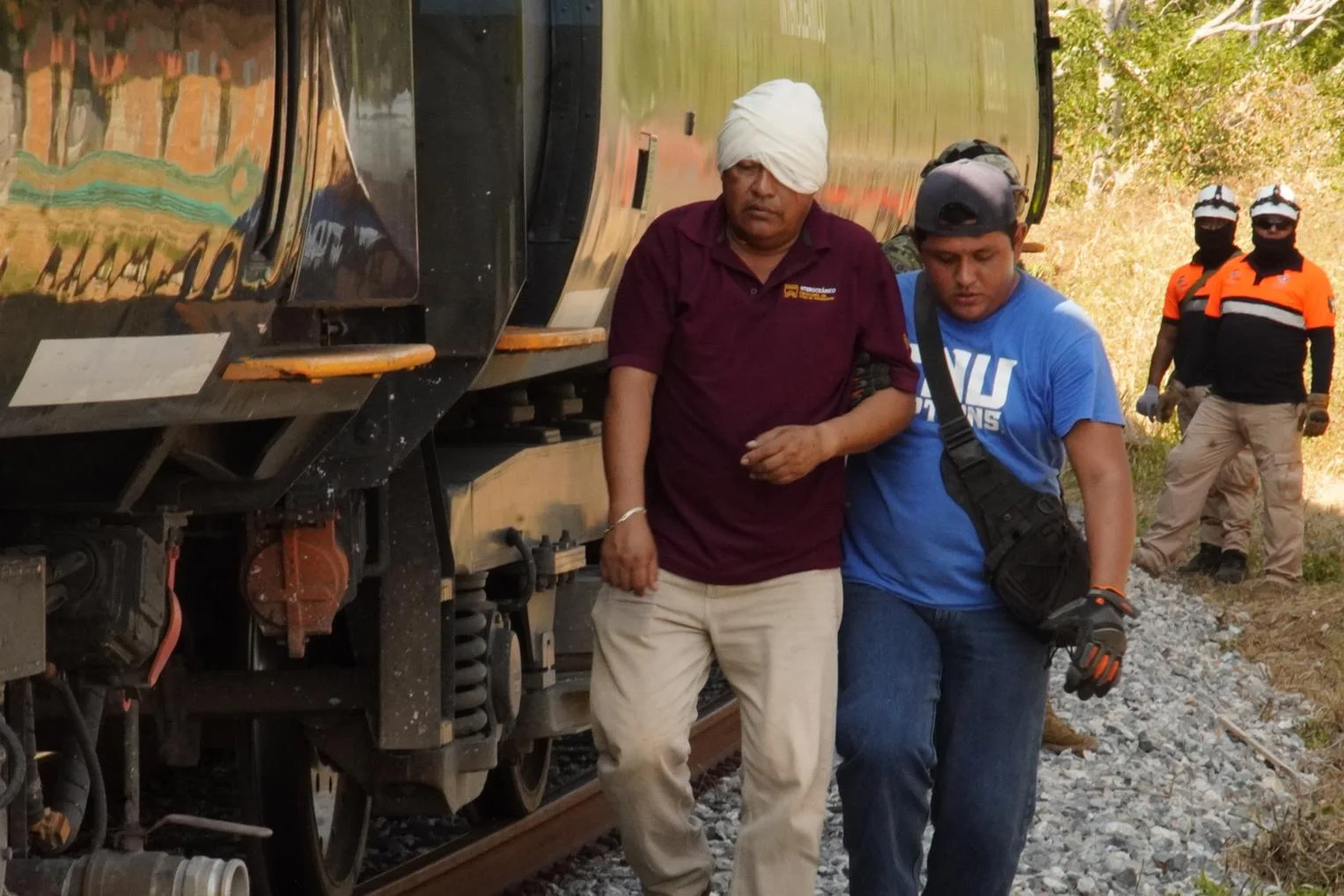 Al menos 13 muertos y 98 heridos en un accidente del tren del Corredor Interoceánico de México