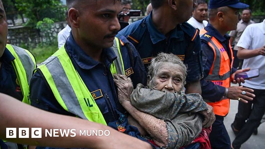 Una avalancha en la frontera entre Nepal y Tíbet deja más de 350 muertos y centenares de desaparecidos