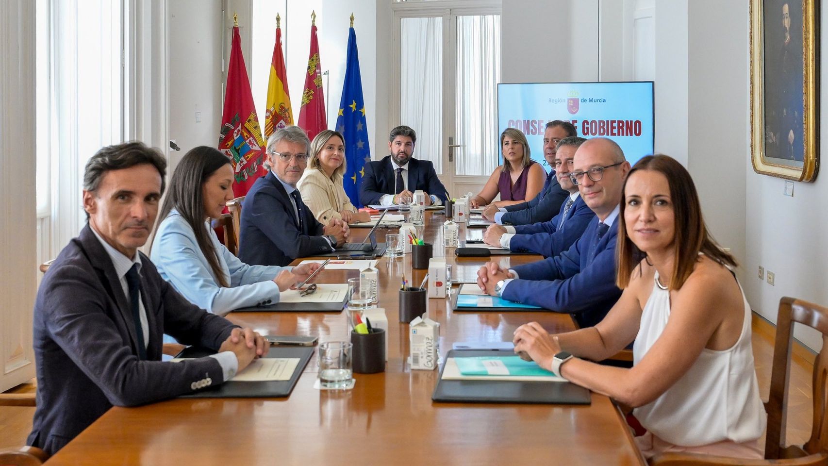 Miras pide al Gobierno frenar la llegada de pateras a Murcia con "todos los medios necesarios, incluidos los militares"