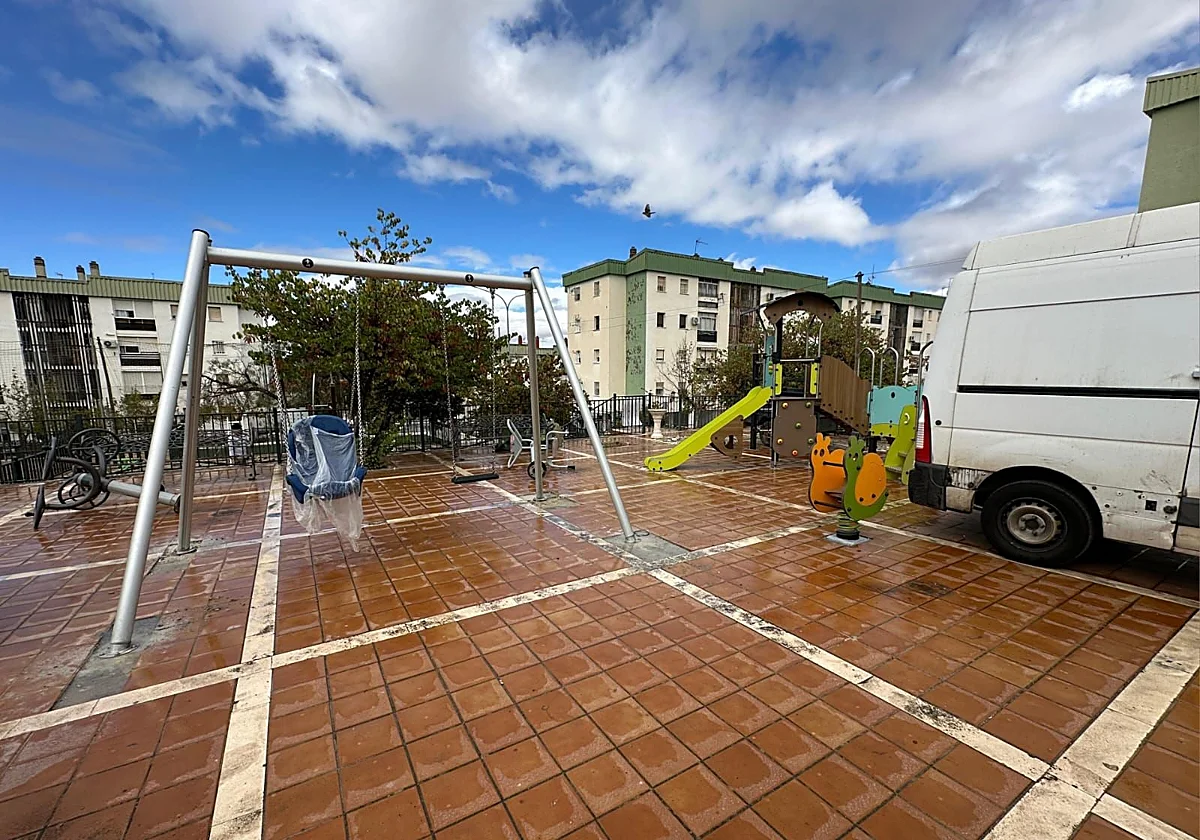 El parque infantil del Fuerte de Ronda duplicará su tamaño y estrenará nuevos juegos