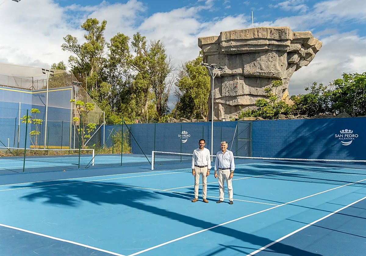 Marbella culmina la renovación integral de dos pistas de tenis del complejo Elena Benítez