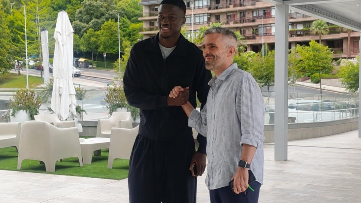 Esperando los anuncios de Sarr y a Fort