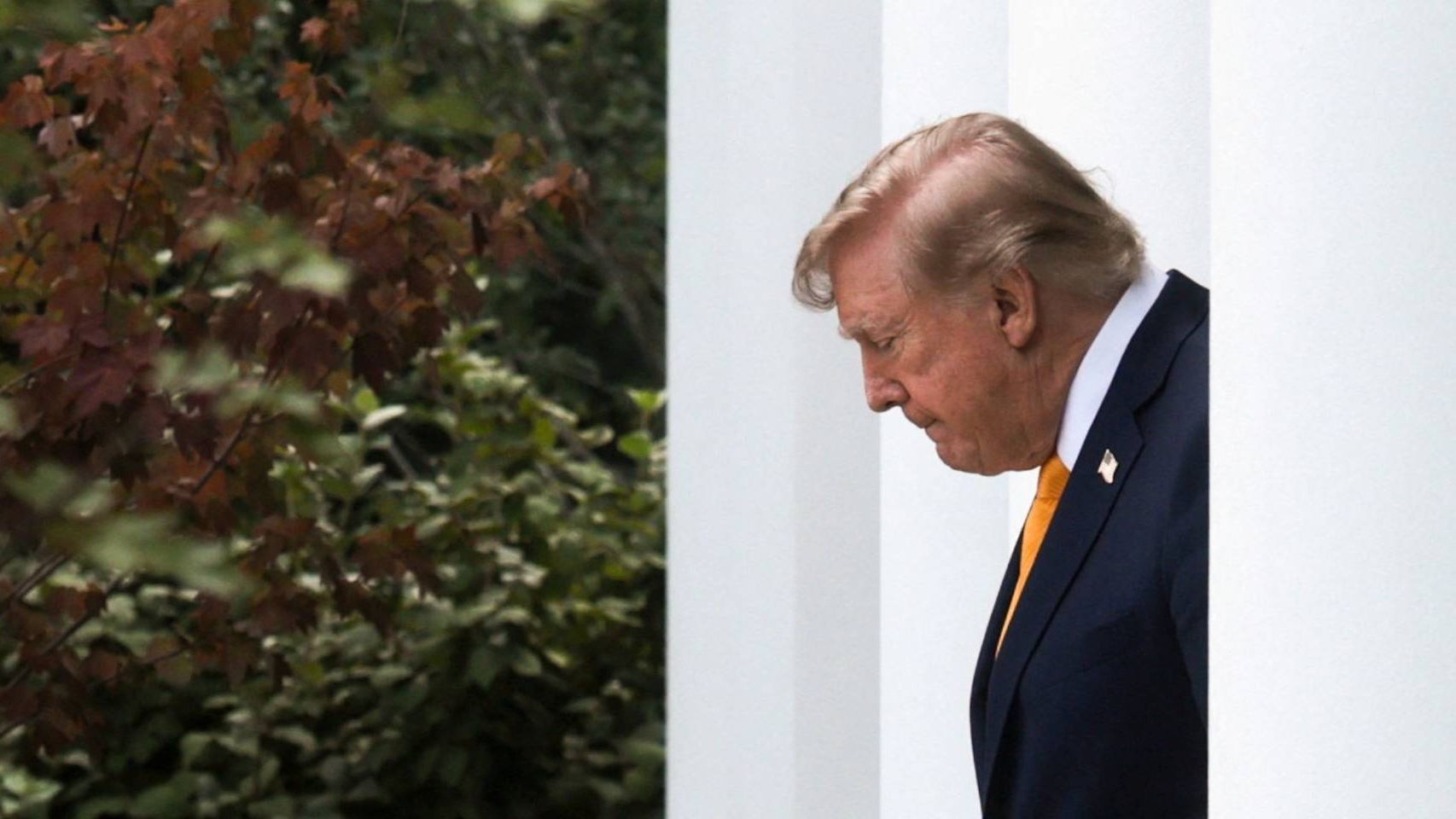 De Canadá a Omán: el mundo le pierde el miedo a un Trump que cumple seis meses estancado en su guerra contra Irán