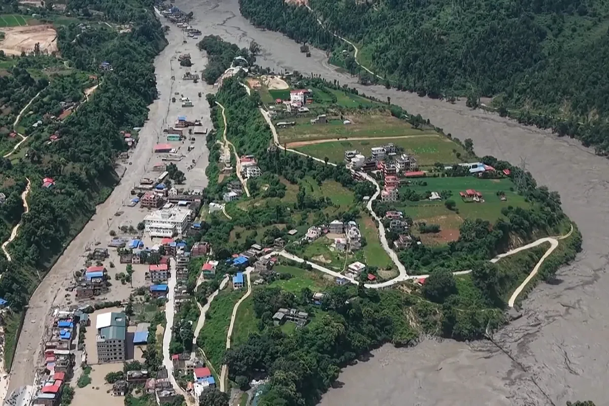 Las autoridades de Nepal elevan a cerca de 470 los fallecidos en las inundaciones y Exteriores rebaja a 3 los españoles desaparecidos