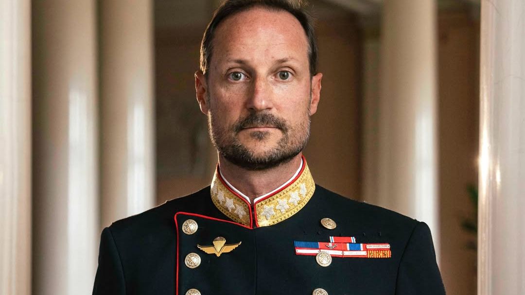 La Casa Real publica la primera foto del nuevo rey de Noruega (sin Mette-Marit) y confirma que reinará como Haakon VIII