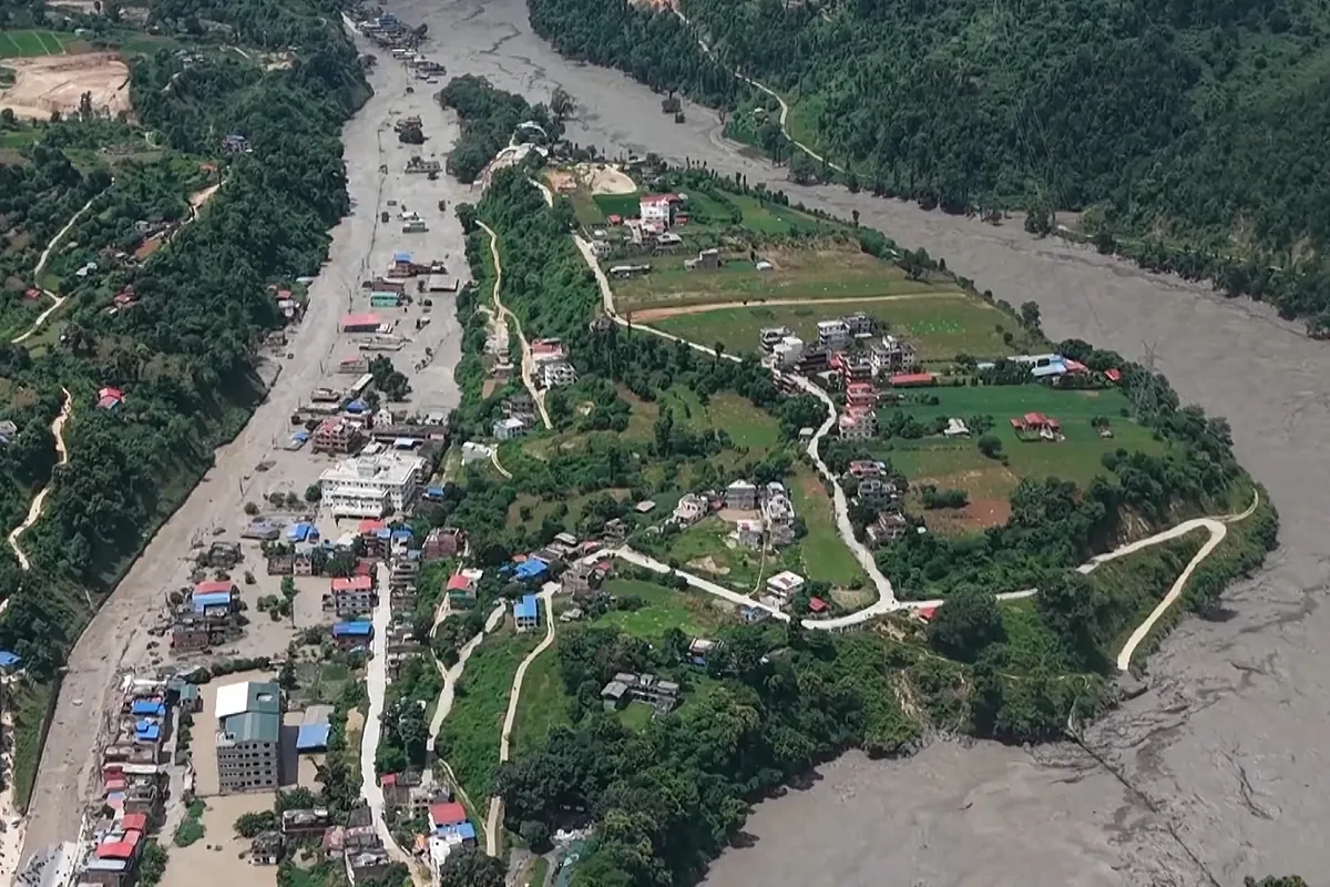 Las fuerzas devastadoras responsables de la mortal riada del Himalaya