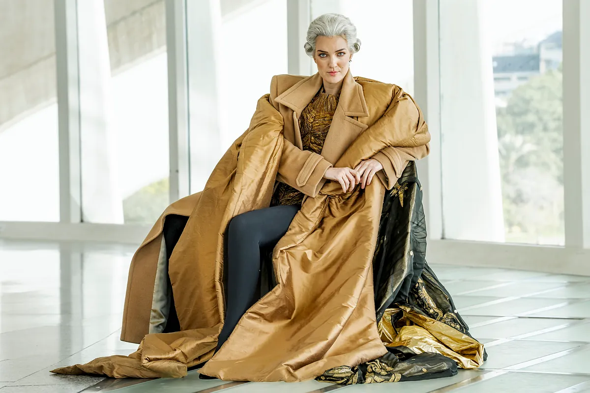Marina Monzó: "Ser cantante de ópera exige vivir como en un convento"