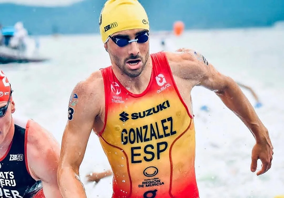 Alberto González repite 'top-10' en las Series Mundiales de Triatlón