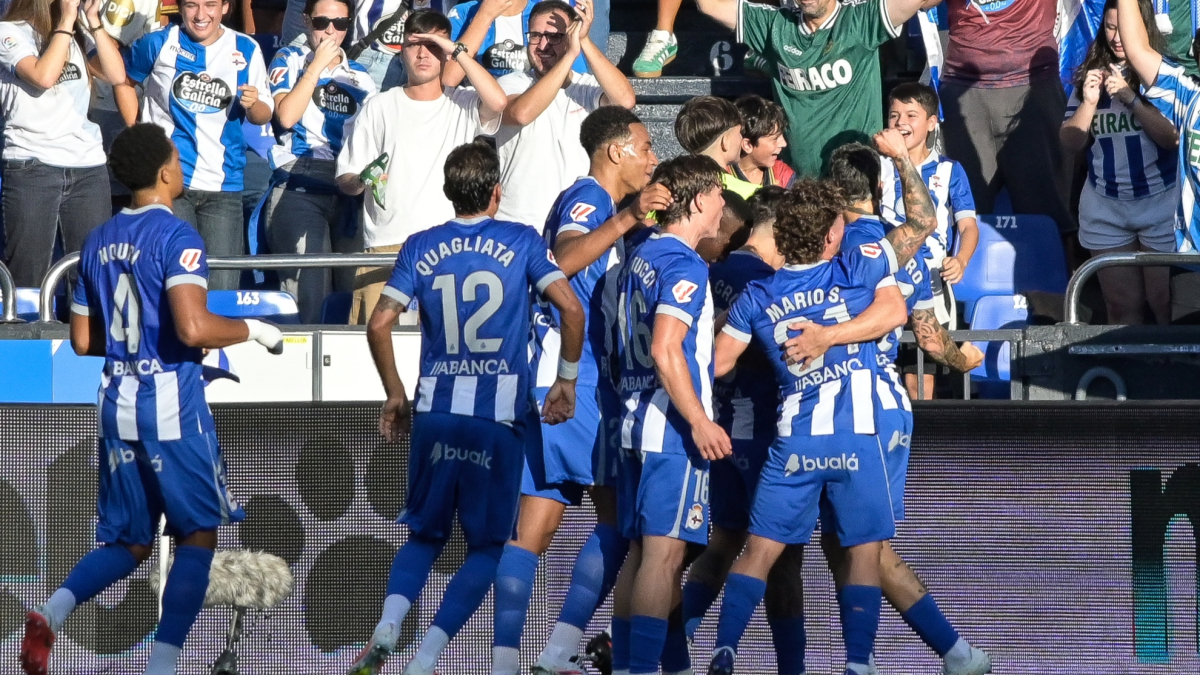 Antonio Hidalgo: "Estaba escrito... mismo minuto de empezar a cantar y llega el gol, somos poderosos juntos"