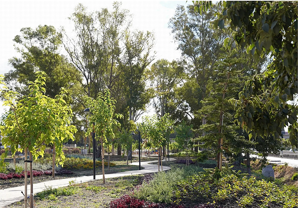 Estepona invierte en el extrarradio: un nuevo parque de 20.000 m2 y 560.000 euros en luminarias