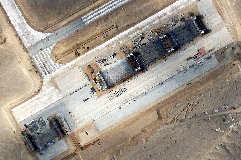 Los satélites han vuelto a mirar al “Área 51” de China. Lo más inquietante no son sus cazas, sino una criatura que nadie ha visto: H20
