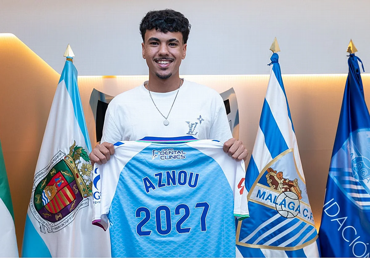 El joven lateral izquierdo Aznou, fichado por el Málaga para esta temporada