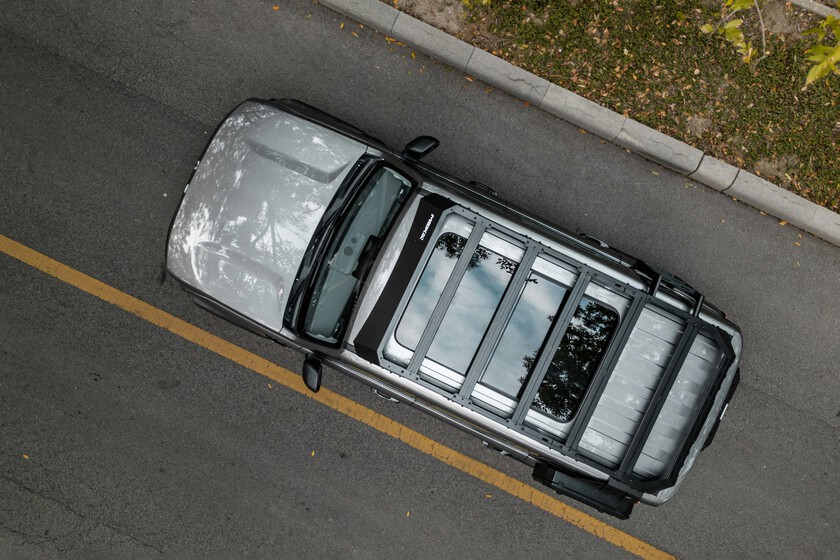 Los techos solares de los coches llevan años explotando sin motivo aparente. Y cada vez pasa más
