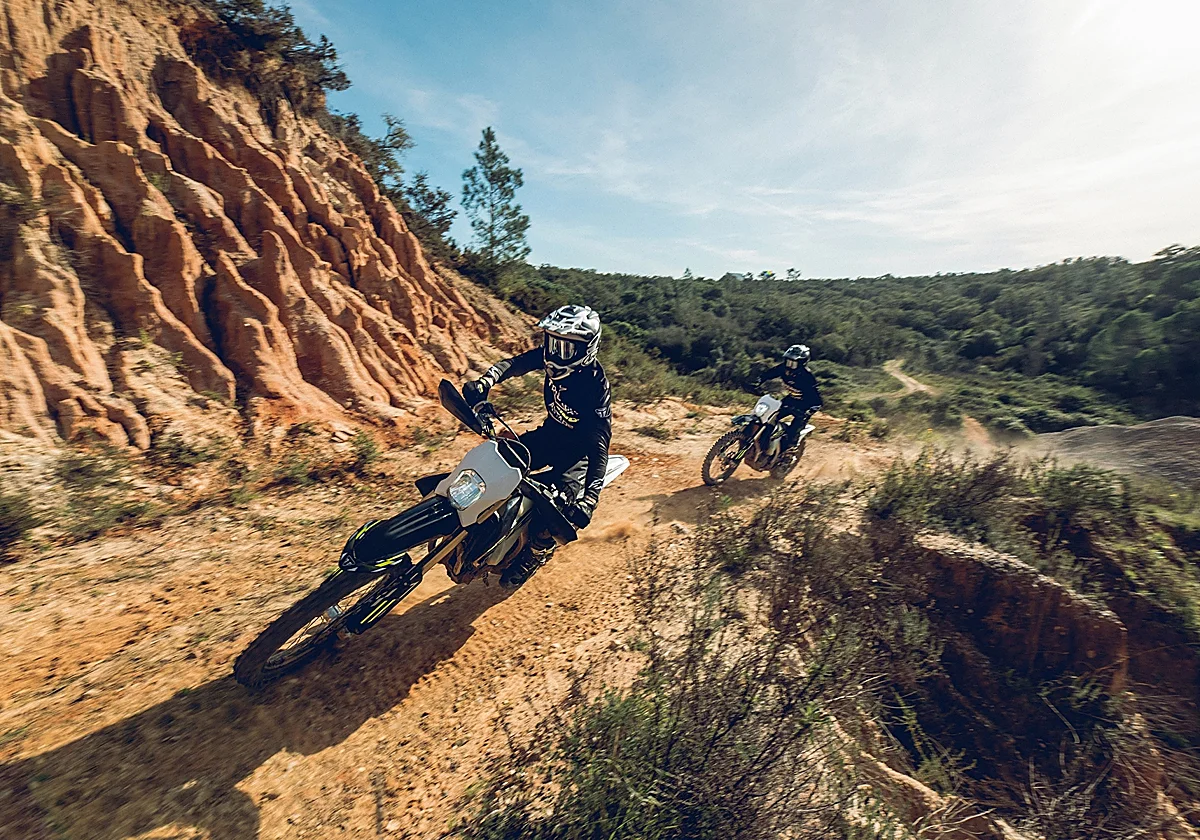 El calendario motero afronta un otoño repleto de rutas, encuentros y acción off-road