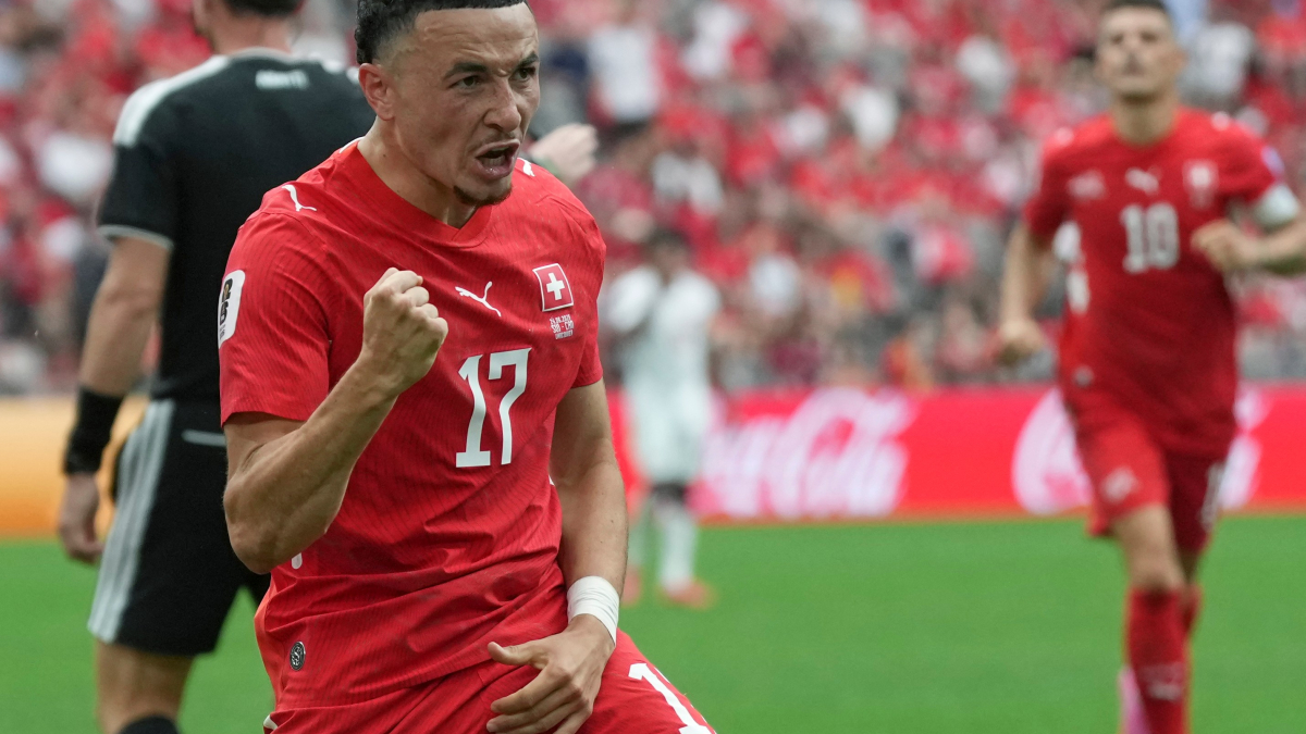 Rubén Vargas enfría su salida del Sevilla