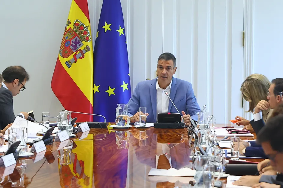 Rusia pide a Sánchez pruebas de su implicación en la crisis de Ceuta: "Las acusaciones hay que probarlas"