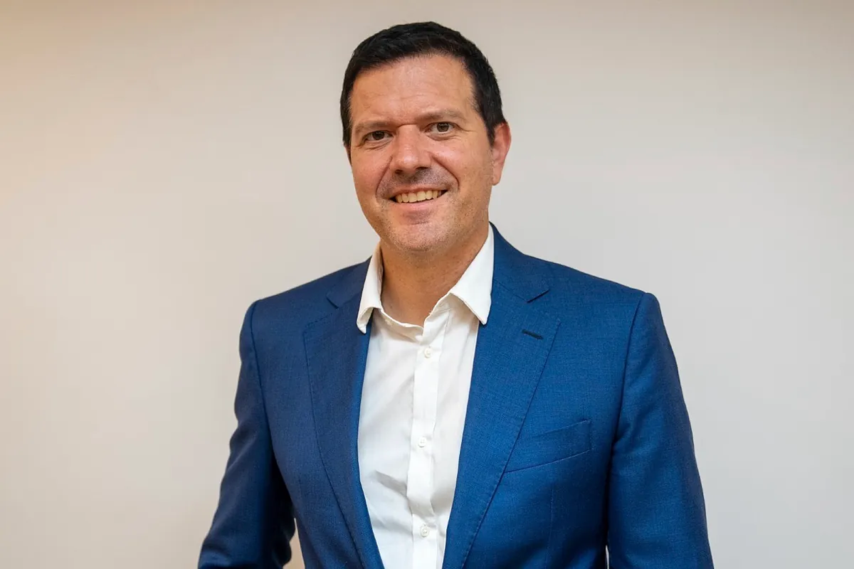 DiR ficha a un exejecutivo de Hotusa como director financiero