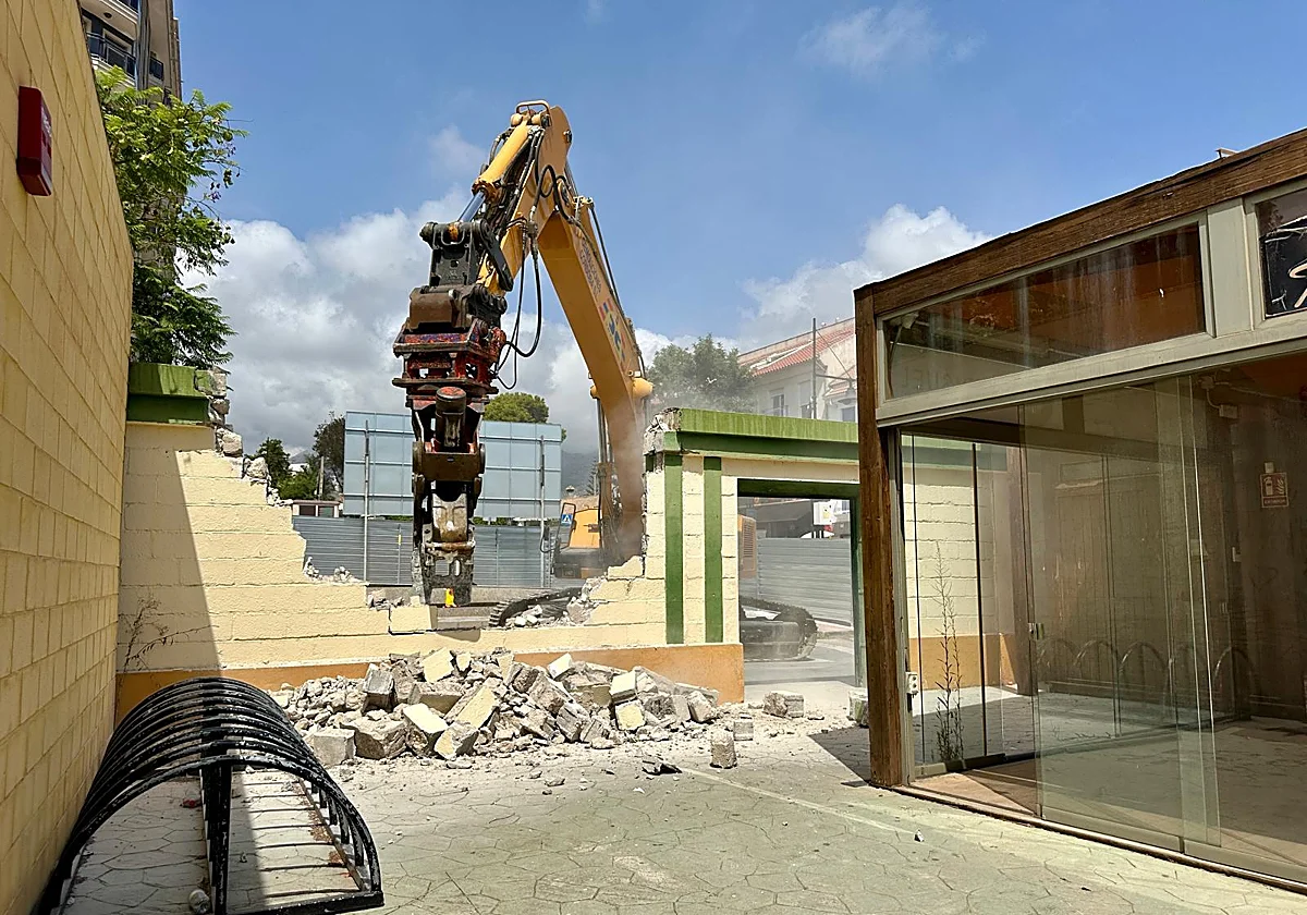 Fuengirola inicia la mayor inversión de su historia con la obra del complejo de Los Boliches