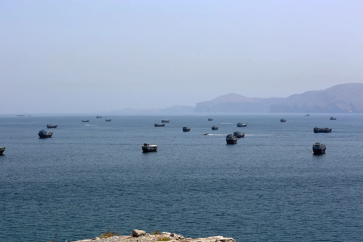 Irán dispara contra sus vecinos del Golfo pese a las amenazas de Trump de intensificar los ataques de EEUU