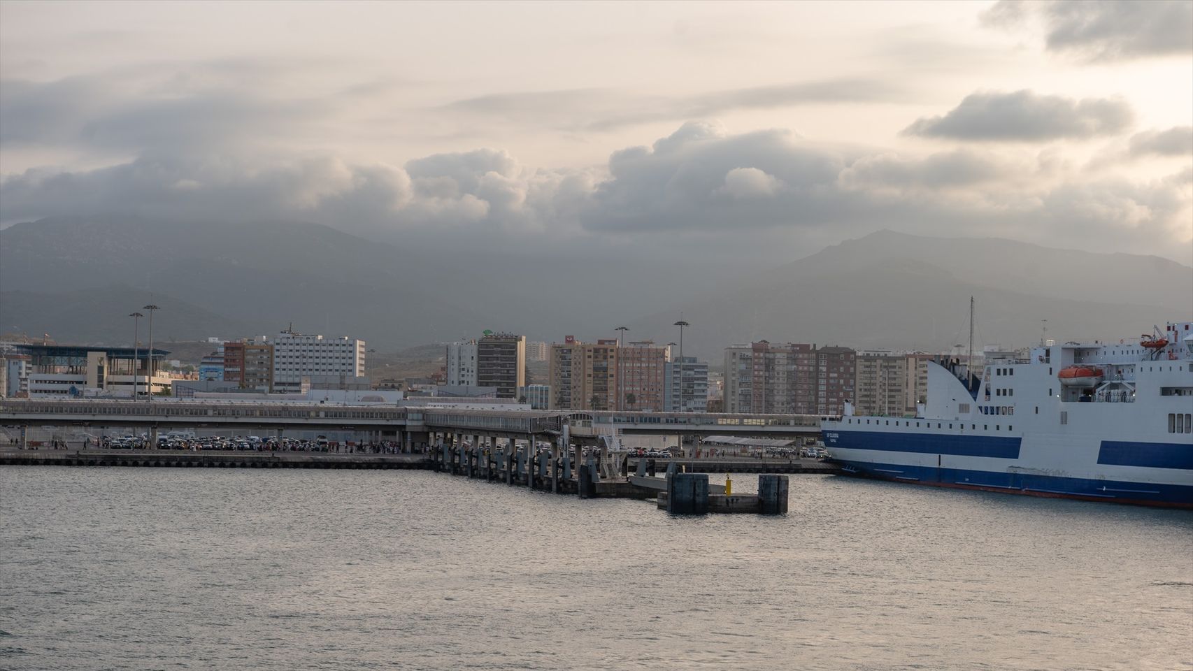 Mueren dos mujeres en el puerto de Algeciras al caer al mar el vehículo en el que viajaban