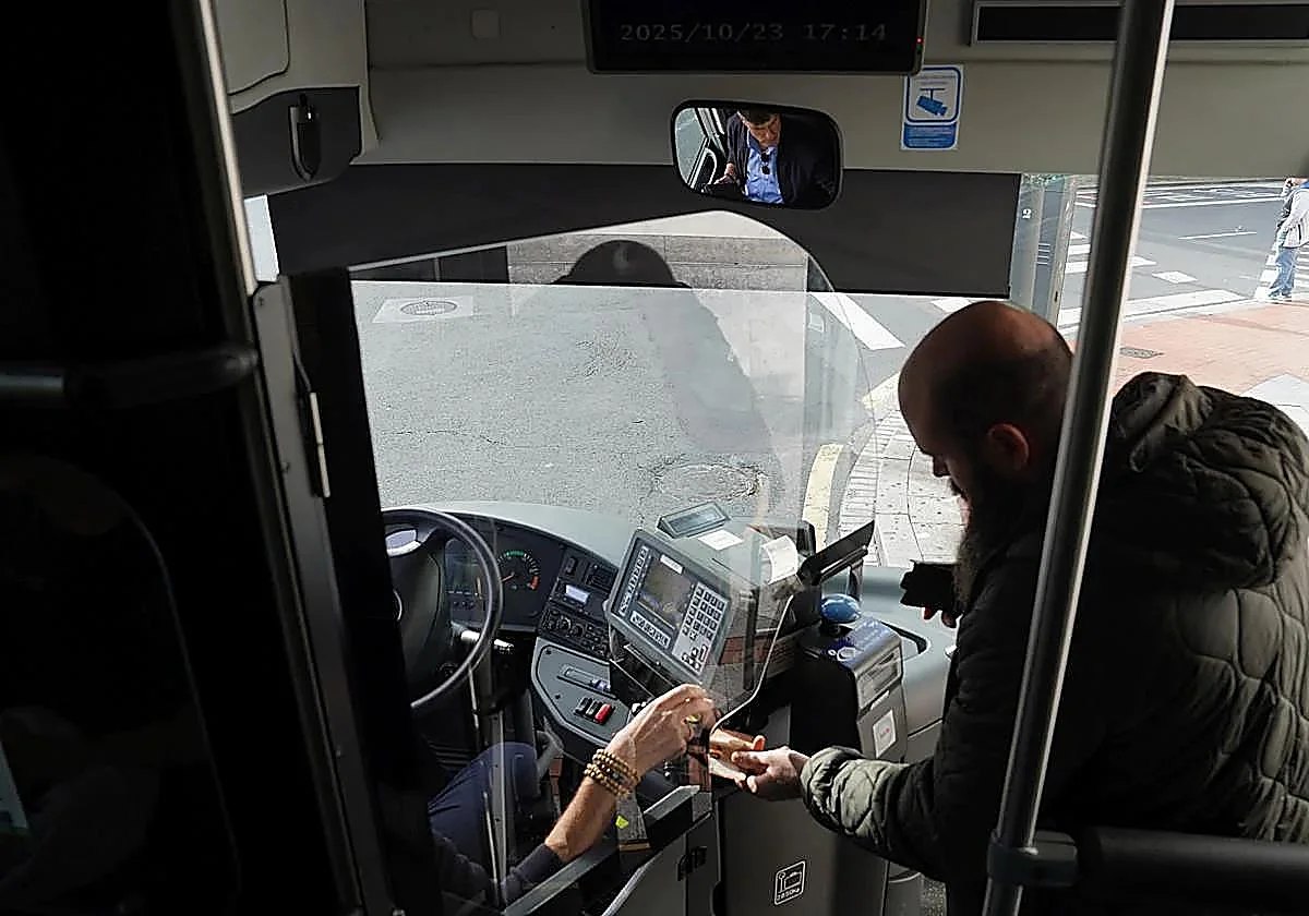 Un conductor de autobús con trastorno bipolar vence a la Seguridad Social y consigue una incapacidad permanente absoluta de 2.522,69 euros al mes