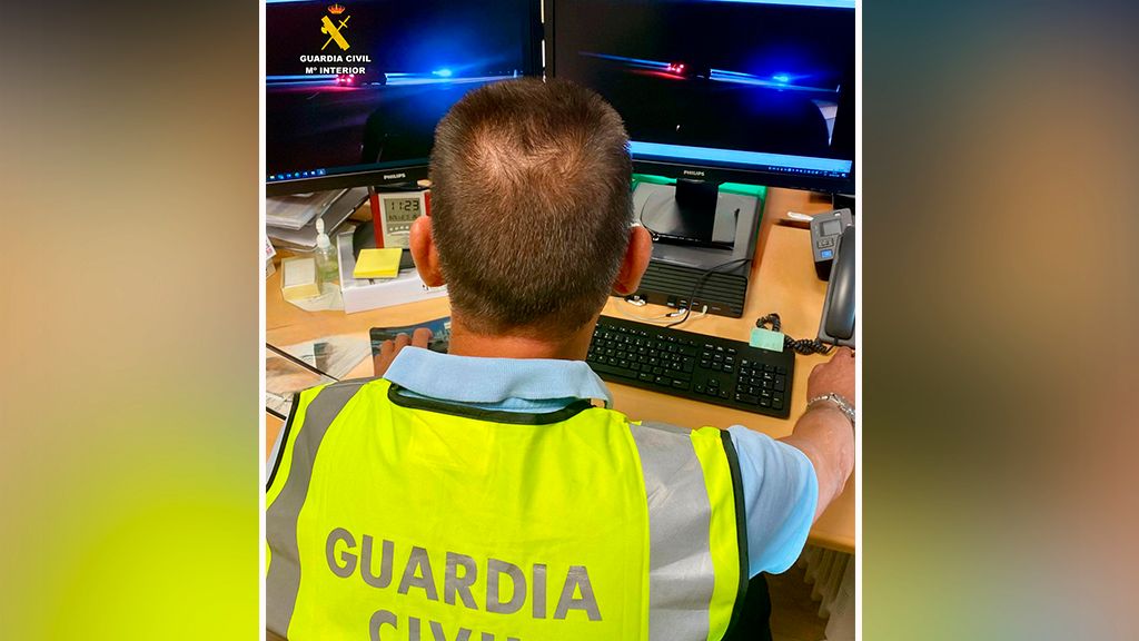 Investigan a un hombre de 79 años por circular durante 11 kilómetros en sentido contrario por la A-11