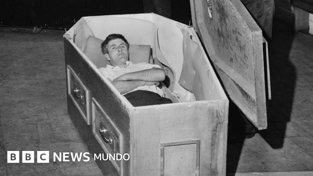 La fascinante historia del irlandés que pasó 61 días enterrado en un ataúd