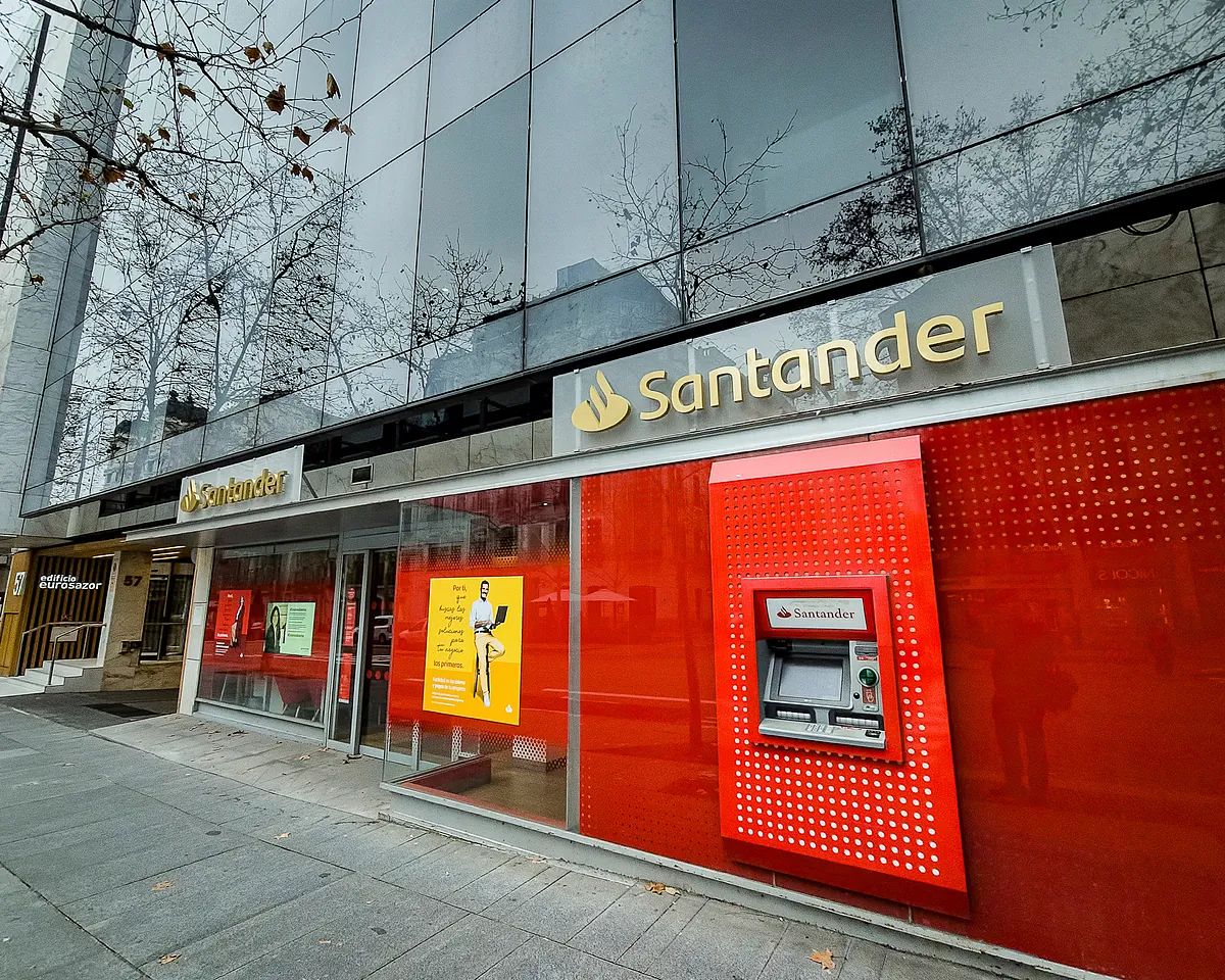 Santander refuerza el control para prevenir el fraude con IA en el 'Plan Amigo'