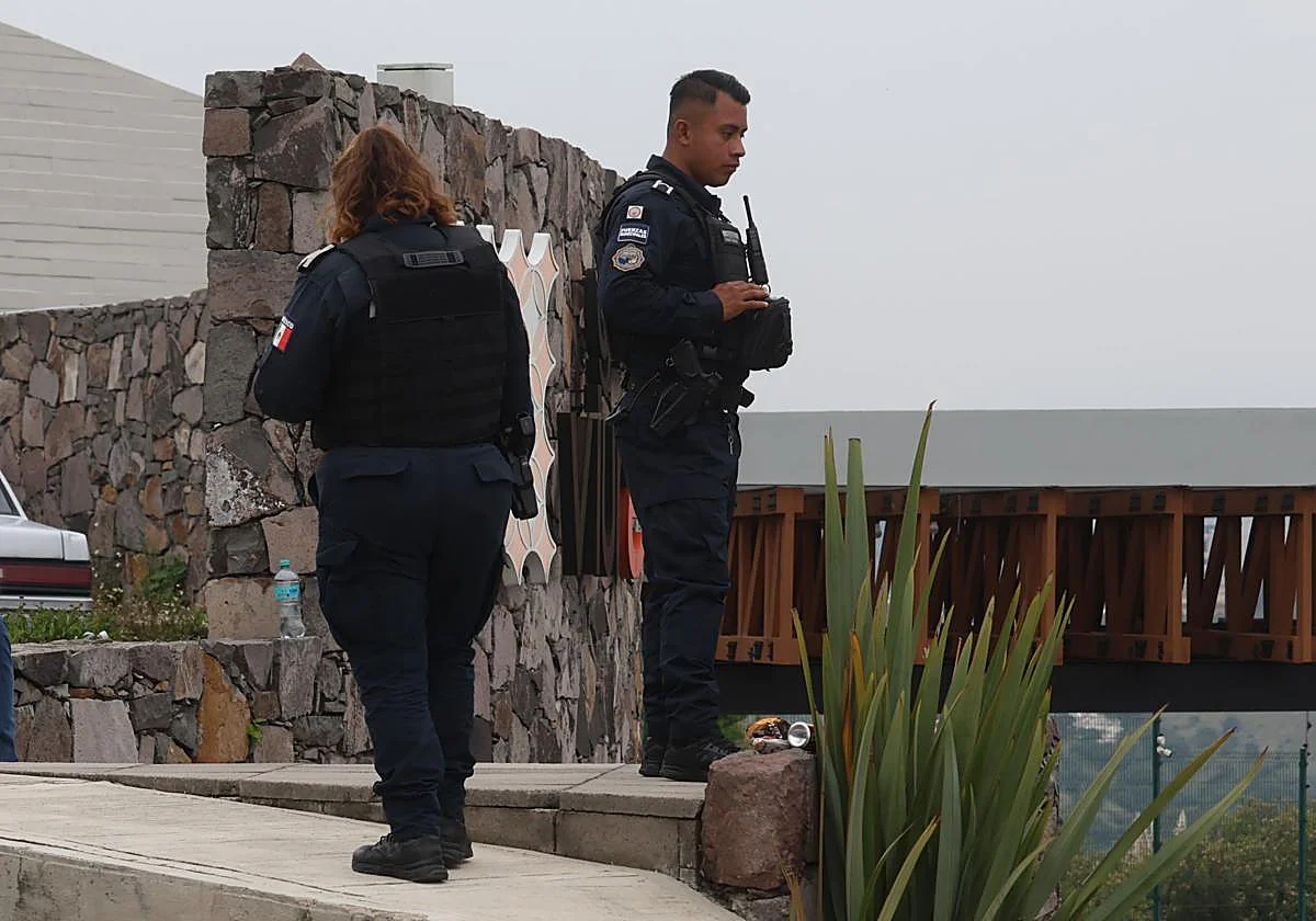 Asesinan a un miembro del grupo Camilo Séptimo, a su mujer embarazada y su hija de 3 años