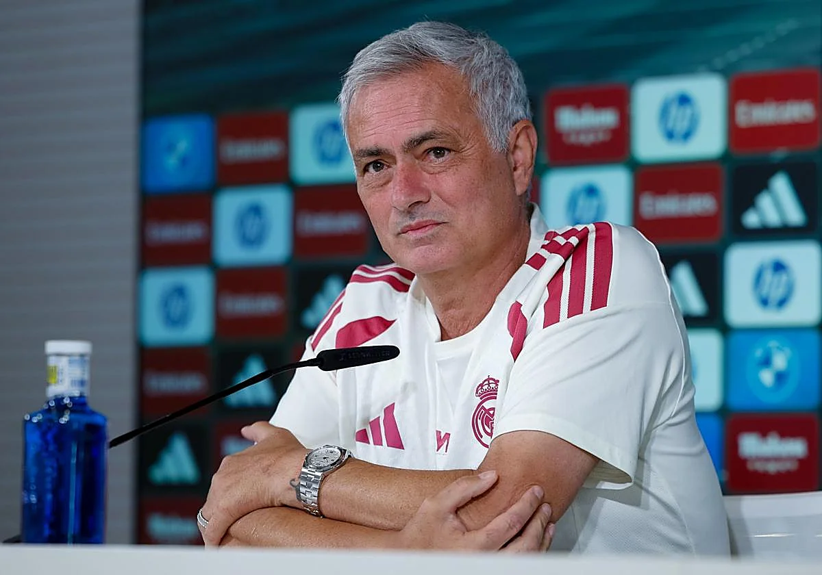 Mourinho pinta de negro el futuro de Asencio: «Todos cometen errores, pero errores acumulados es diferente»