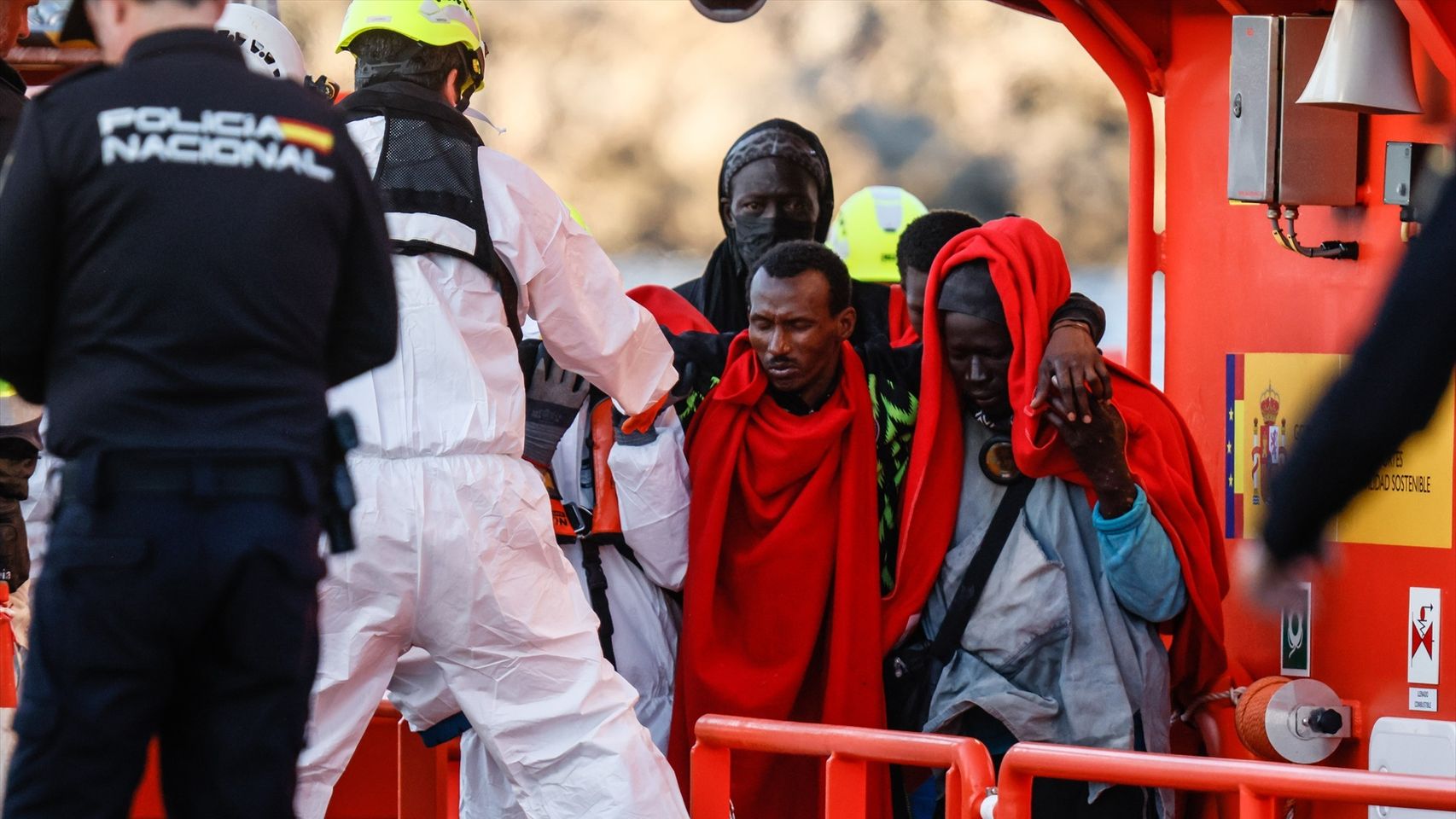 Más de 80 muertos, entre ellos una bebé, en un cayuco que salió de Gambia hacia Canarias tras pasar 26 días en el mar