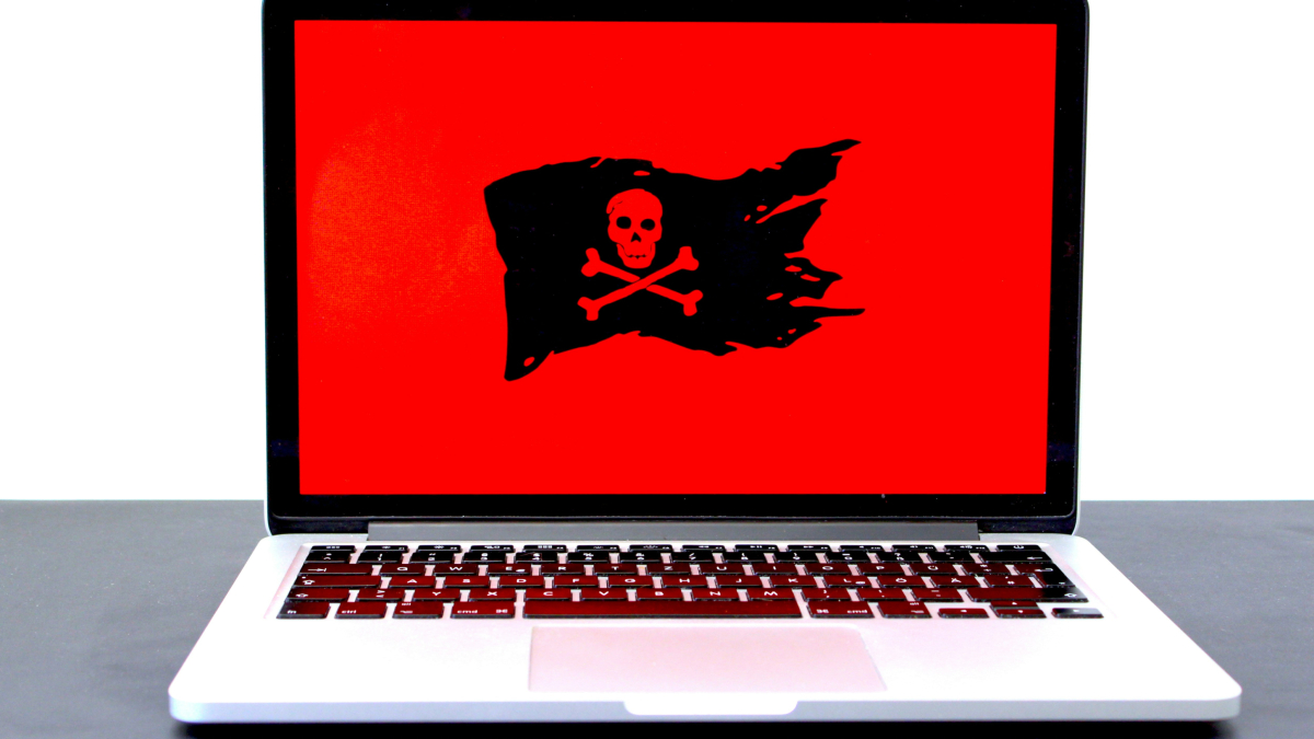 Estafan 25.000 euros en Cantabria con un software malicioso con promesa de fútbol gratis
