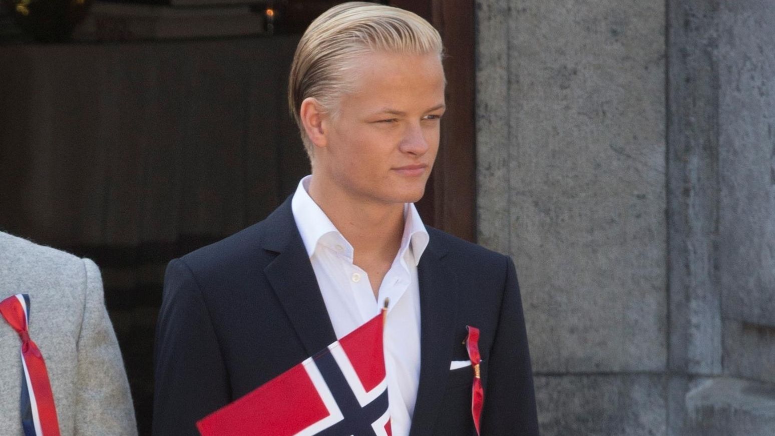 Marius Borg consigue un permiso para asistir al funeral de Harald V en pleno debate público entre los noruegos