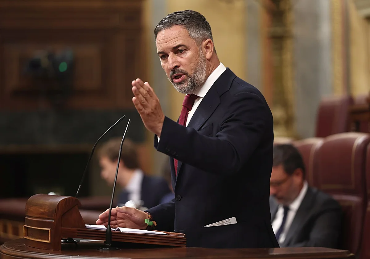Abascal arremete contra Sánchez por ser «el embajador de Marruecos» y apela al PP para juzgarlo por traición
