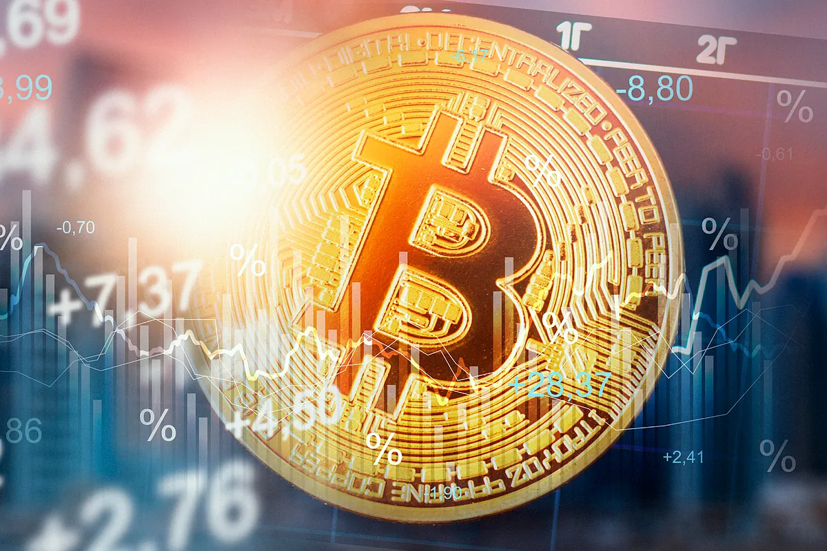 El bitcoin supera los 81.000 dólares al subir casi un 5%