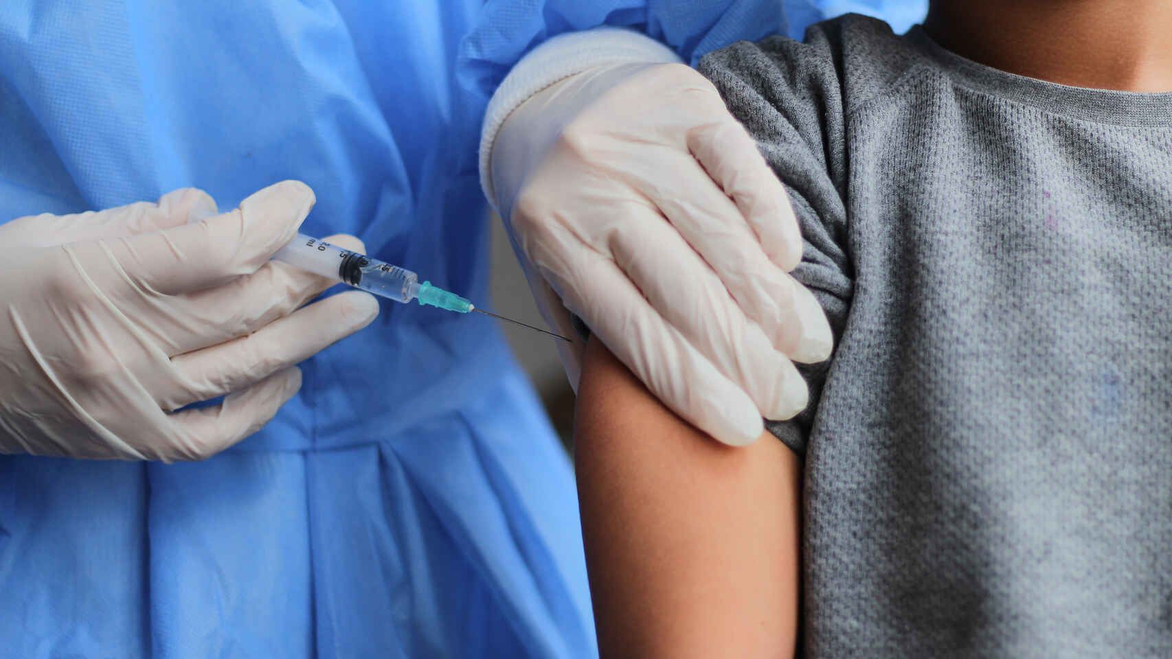 La vacuna contra el cáncer de Moderna y MSD generará unas ventas de 1.000 M impulsadas por los tumores pulmonares