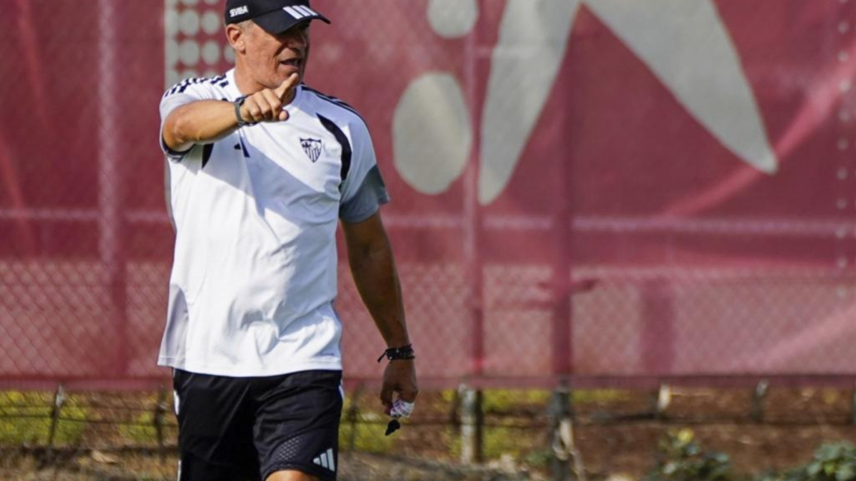 García Plaza: "Felicito al club por el fichaje de Fofana"