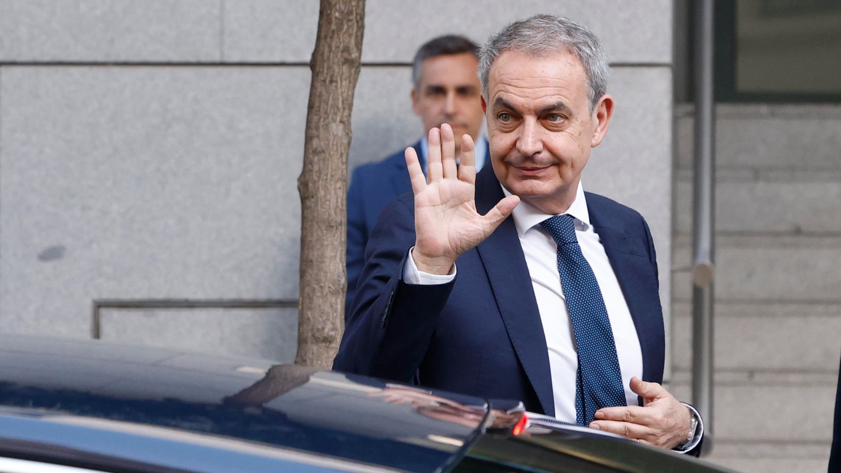 El juez desoye a Zapatero y descarta que el expresidente sufriera "indefensión" durante la investigación judicial contra él