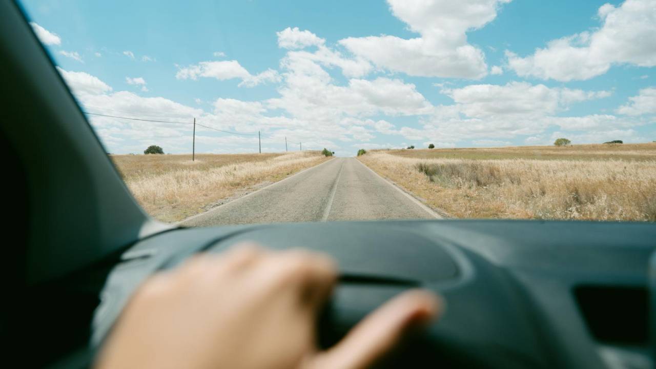 227 km/h, un móvil y cero neuronas: el vídeo que compartió en redes es ahora la prueba contra él