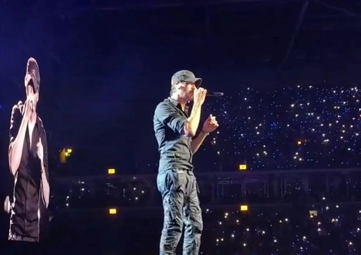 Enrique Iglesias hace vibrar Kazajistán