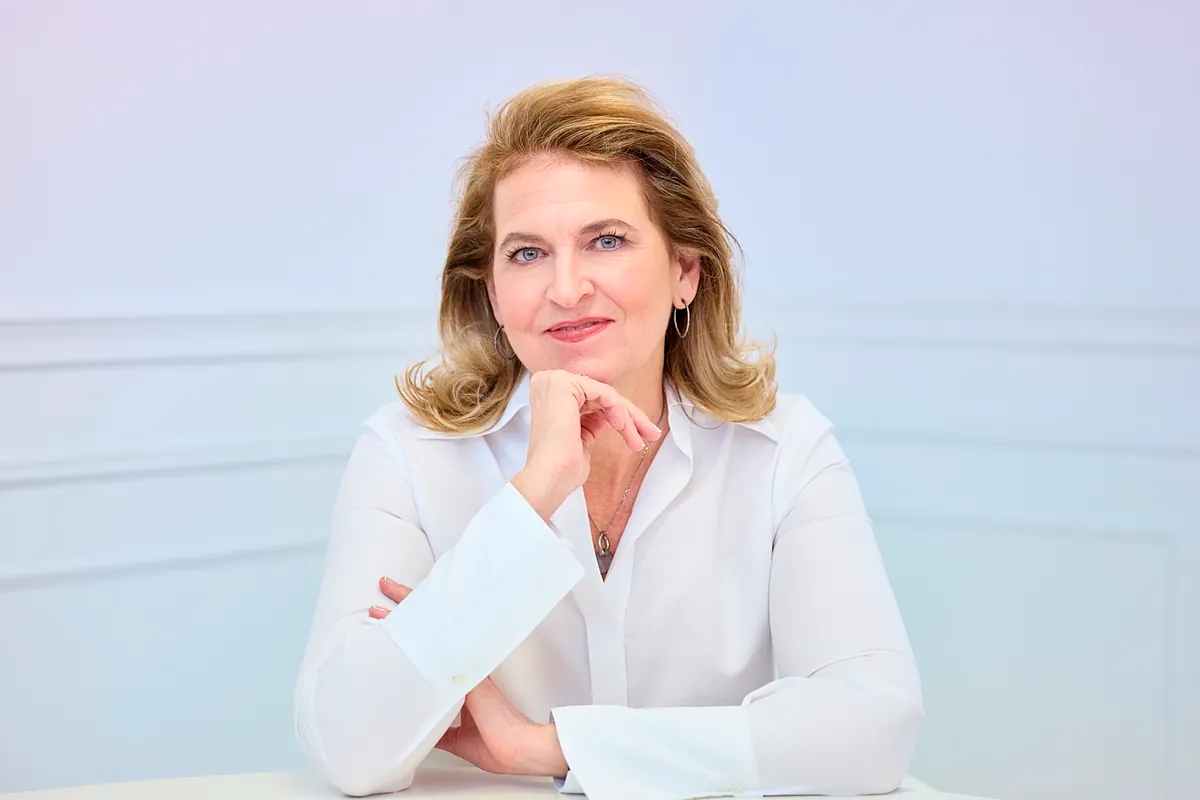 Sarah Harmon: "Todos competimos contra Claude, Gemini y ChatGPT"