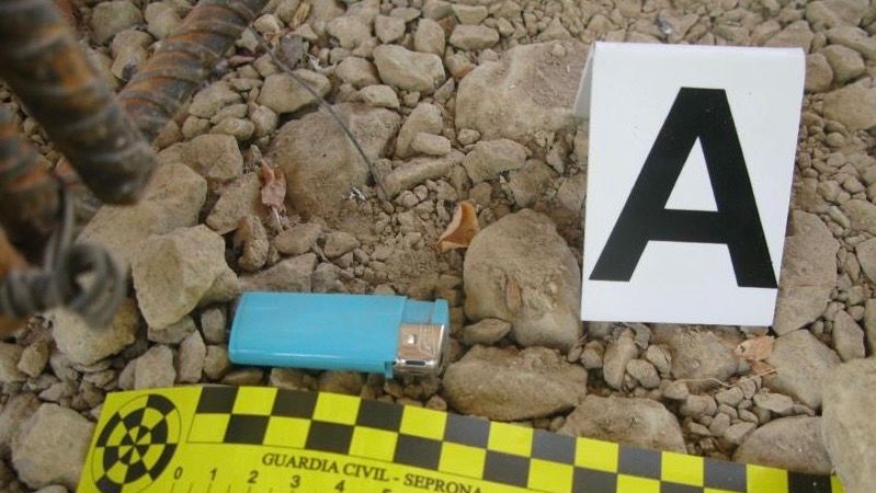 Los investigadores encuentran un mechero en la 'zona cero' del incendio de Riglos y cotejarán el ADN con el del detenido