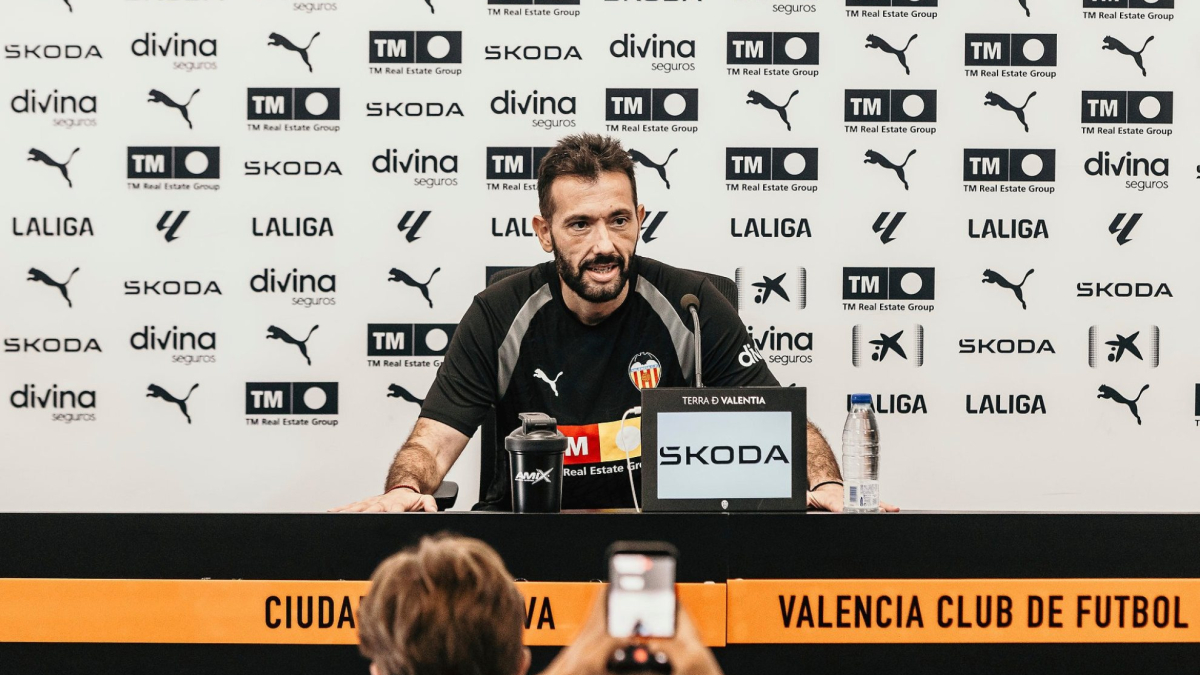 Corberán, sobre el mercado del Valencia: “No tiene sentido centrarme en lo que podría o debería haberse hecho”