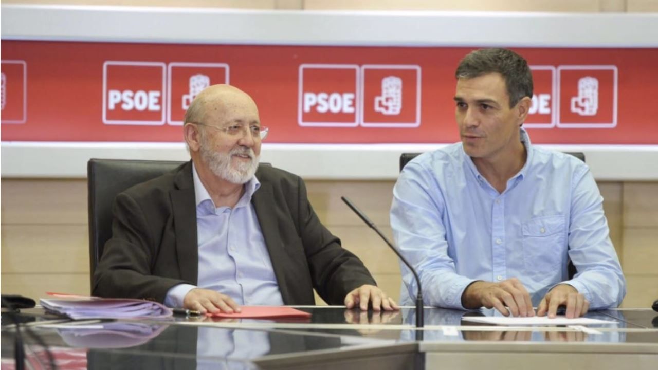 Varapalo del TC a Tezanos: rechaza su recurso contra la multa de la Junta Electoral por ocultar un sondeo a la oposición