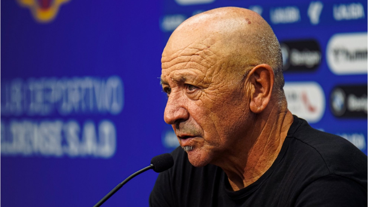 Claudio Barragán, un despido surrealista