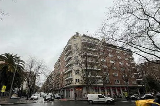 Finaliza el plazo para pujar por el ático de Ayuso: ¿qué pasa ahora?